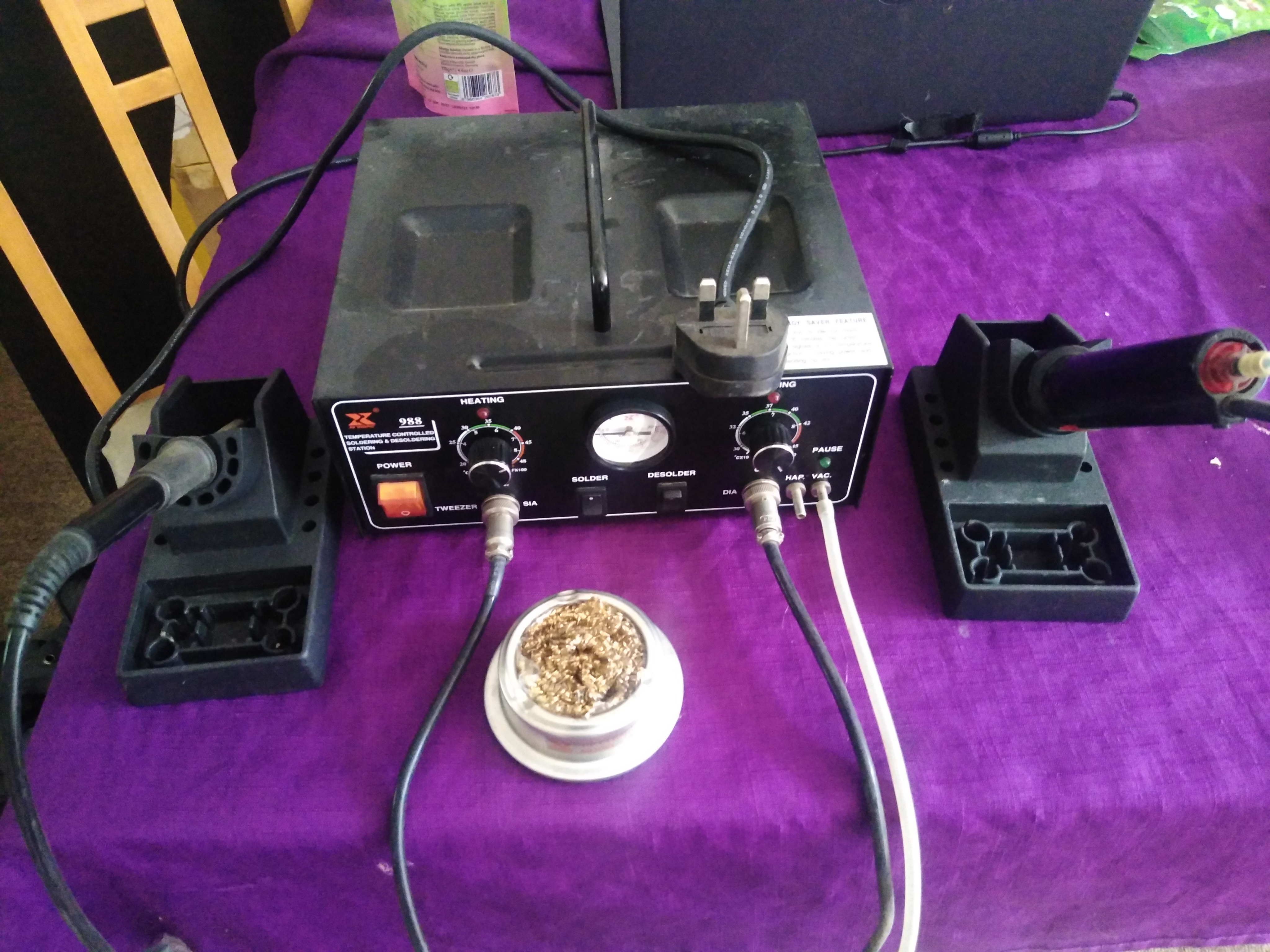 XYTronic soldering/desoldering workstation donated by CG